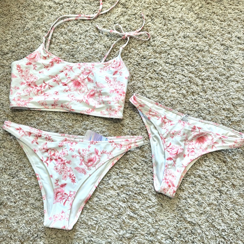 Women’s (L) Floral Pink & White Bohemian Bikini with Bonus (M) Bottom